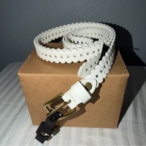 TORRID White Thin 3/4 inch wide BELT WOMEN'S SIZE 5 64inches long